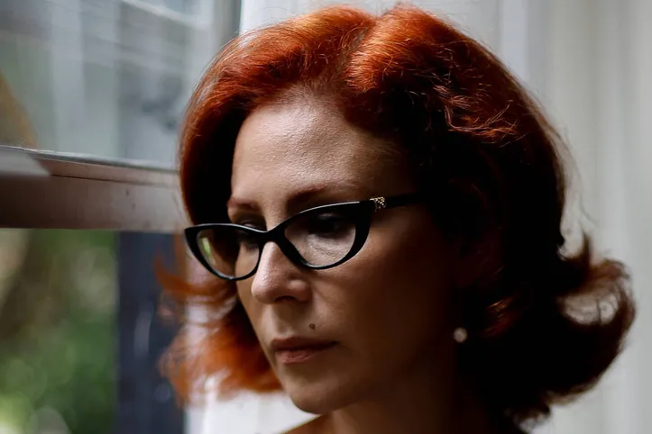 A expectativa da defesa é que Zambelli deixe o presídio – onde está desde o fim de julho – na manhã deste sábado (23)