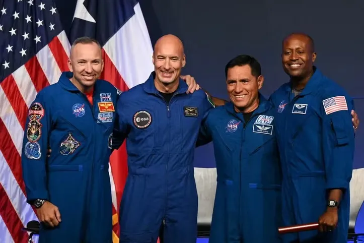 Nasa define astronautas da Artemis III para etapa decisiva do programa lunar