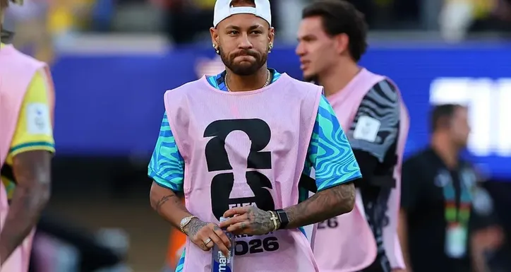 Neymar está em fase final do processo de recuperação de lesão e ficou em Nova Jersey