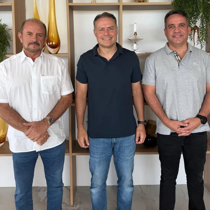 Renan Filho percorreu Chã Preta, Viçosa, Atalaia e Anadia no fim de semana, além de oficializar apoio do deputado Antônio Albuquerque (foto)