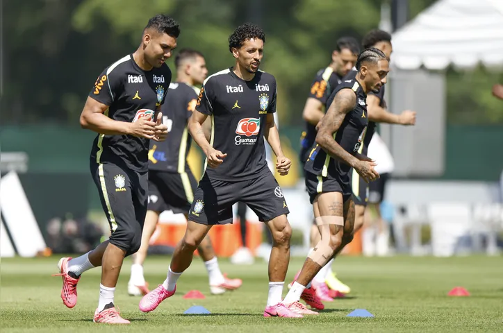 Jogadores da Seleção em treino para o amistoso contra o Egito