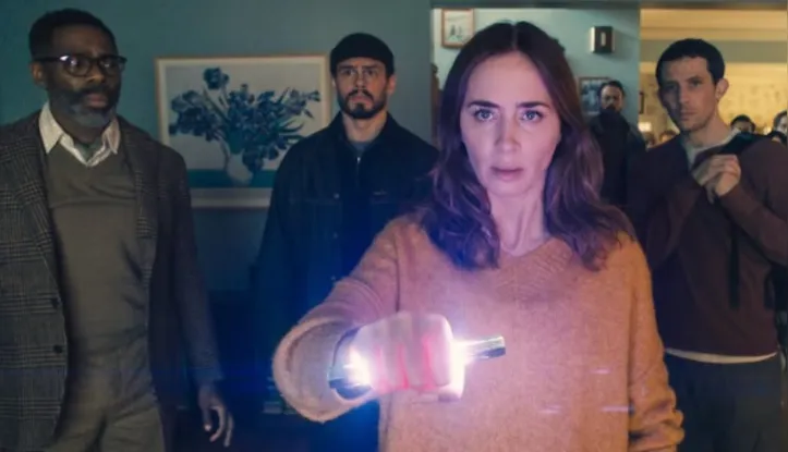 Cena de 'Dia D', filme de Spielberg com Colman Domingo, Tommy Martinez, Emily Blunt e Josh O'Connor