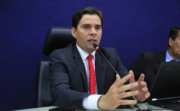 Kelmann Vieira denuncia JHC por distribuição "seletiva" de emendas