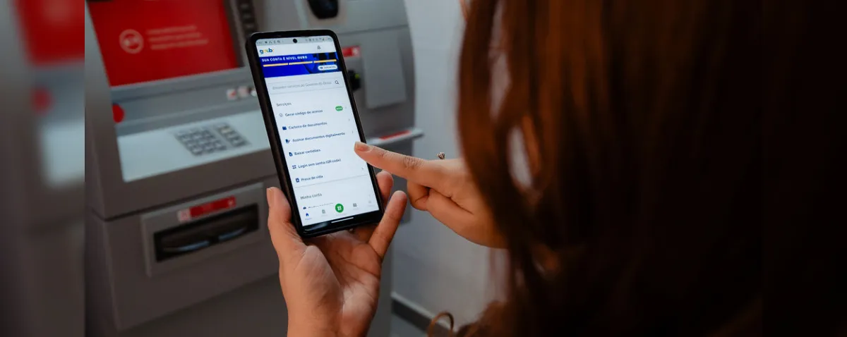 IBGE: 74,2% dos brasileiros acessam bancos pela internet