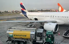 Com alívio da guerra, Petrobras reduz preço do querosene de aviação