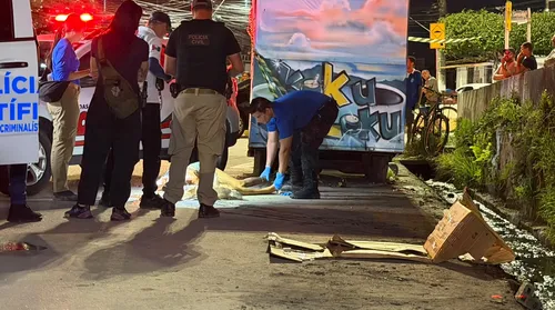 Corpo de mulher é achado dentro de saco na Avenida Juca Sampaio, no Jacintinho - Imagem