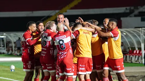 CRB segura ímpeto do Botafogo e vence duelo pela Série B: 1 a 0 - Imagem