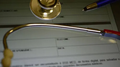 Planos de saúde antigos terão reajuste máximo de 6,2% neste ano, decide ANS - Imagem