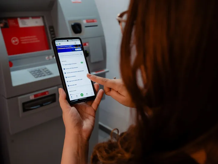 Sobe número de pessoas que usam internet para acesso a banco