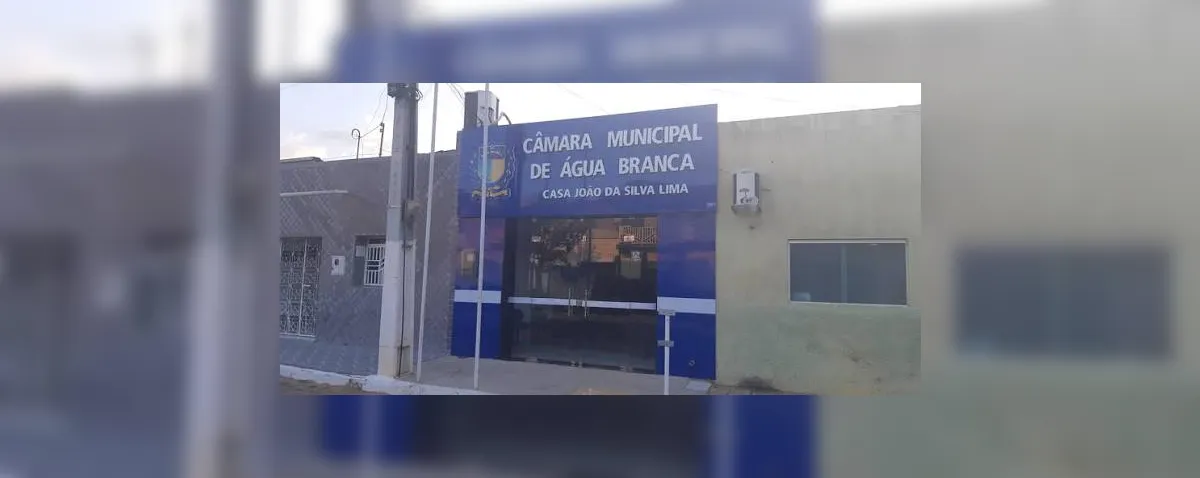 Câmara de Água Branca é investigada por reforma em prédio alugado e terreno sem uso