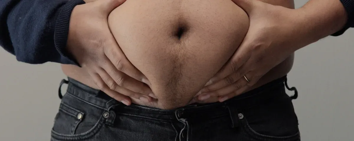 Gordura na barriga pode revelar risco cardíaco despercebido pelo IMC