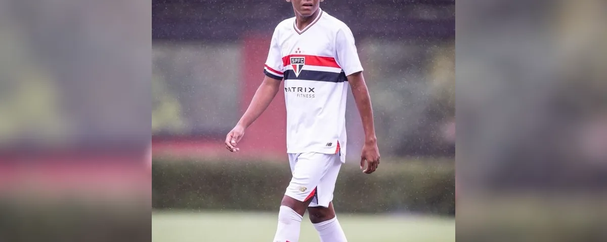 Polícia investiga morte de promessa do futebol que foi morto após partida em Macei