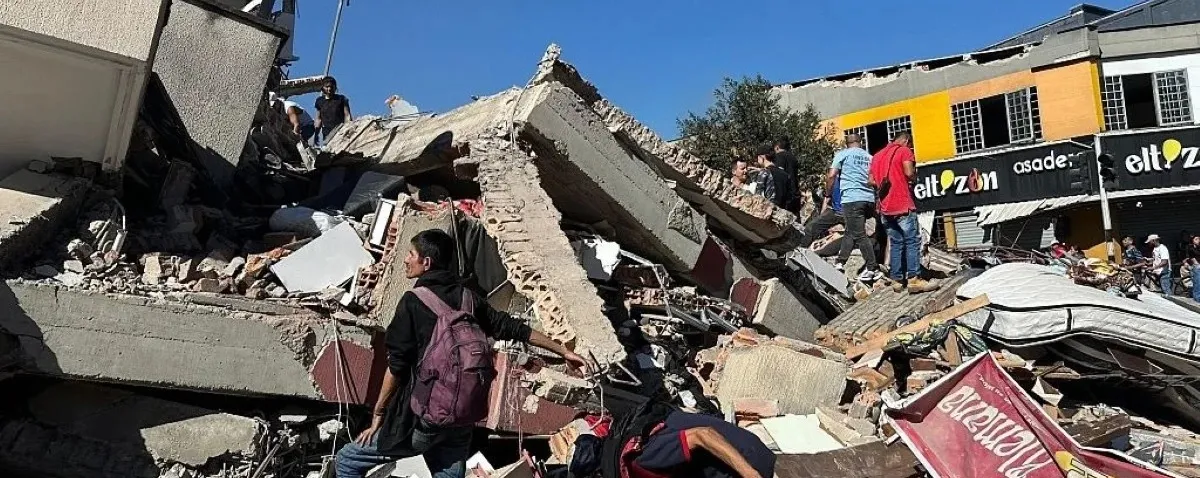 Terremoto de magnitude 7,4 atinge a Colômbia e deixa mais de 100 mortos