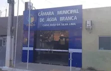 Câmara de Água Branca é investigada por reforma em prédio alugado e terreno sem uso