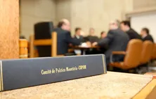 Comitê do Banco Central reduz taxa básica de juros do Brasil a 14% ao ano