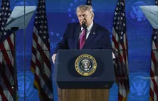 ‘Esta é a última chance’ para o Irã fechar um acordo, alerta Trump