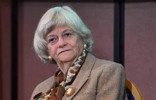 Ex-ministra do Reino Unido é encontrada morta em casa