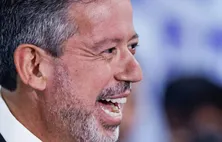Lira brinca com Renan Filho e diz que "quem sabe um dia" vota nele