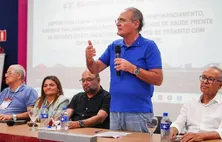 Renan Calheiros e Dr. Wanderley destacam papel do SUS em fórum de saúde em Maceió