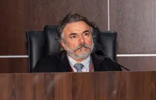 TRE determina retirada de publicação de JHC e remoção de plotagem de ônibus

de JHC e remoção de plotagem de ônibus