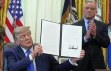 Trump reduz número de vacinas infantis recomendadas