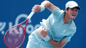 Fonseca oscila, mas vence em estreia no Masters de Cincinnati