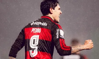 Com dois gols de Pedro, Flamengo goleia a Chape no Brasileirão