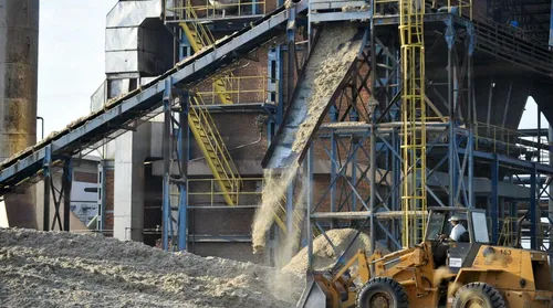 Açúcar domina as exportações alagoanas em agosto, com 85,3% do total enviado ao exterior, diz ministério - Imagem
