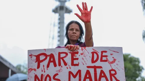 Agressões contra mulheres sobem 28,8% em dias de futebol - Imagem