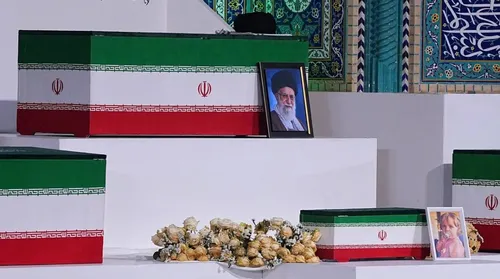 Ali Khamenei é sepultado após seis dias de funeral - Imagem