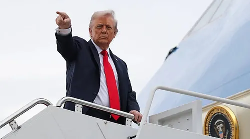 Após ameaça, Trump teria deixado Turquia em voo secreto - Imagem