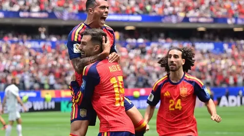 Espanha e Bélgica fazem duelo de gigantes por vaga na semi - Imagem