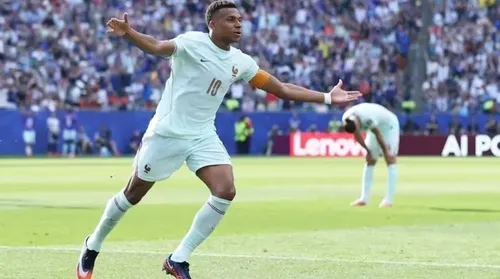 França vence Marrocos e garante vaga na semifinal - Imagem