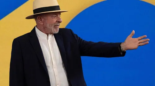 Lula anuncia R$ 18,5 bilhões em auxílio a empresas afetadas pelo tarifaço - Imagem
