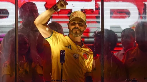 Presidente eleito acusa Petro de querer dar golpe de Estado - Imagem