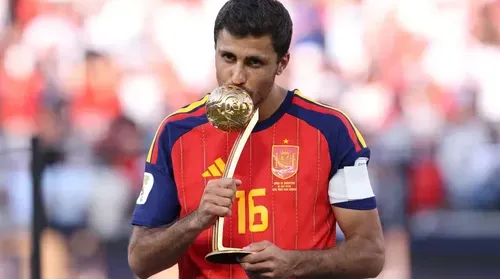 Sem brasileiros, Fifa divulga seleção ideal da Copa do Mundo - Imagem