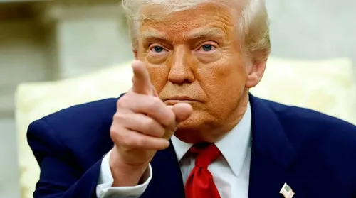 Trump ameaça ‘ataque maciço’ ao Irã: ‘Não sentiram dor suficiente’ - Imagem