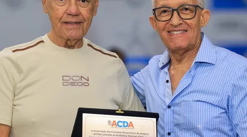 Walmari Vilela recebe Comenda Arivaldo Maia - Imagem