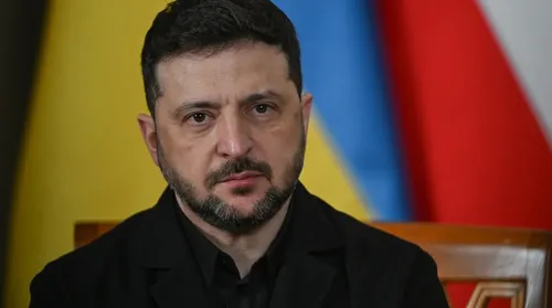 Zelensky demite chefe das Forças Armadas após protestos - Imagem