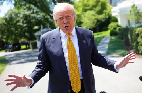 Em resposta a ataque, Trump promete ‘dar uma surra’ no Irã