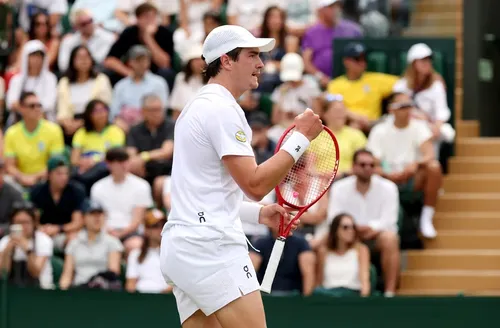 João Fonseca vence na estreia do Masters 1000 de Montreal