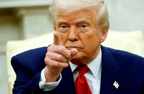 Trump ameaça ‘ataque maciço’ ao Irã: ‘Não sentiram dor suficiente’