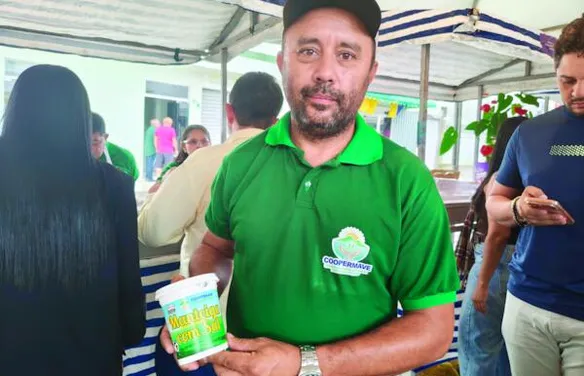 Produtores criam cooperativa para agregar valor ao leite da agricultura familiar