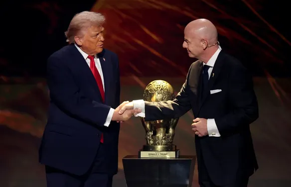 Trump admite pedido à Fifa sobre cartão e ataca árbitro do Brasil