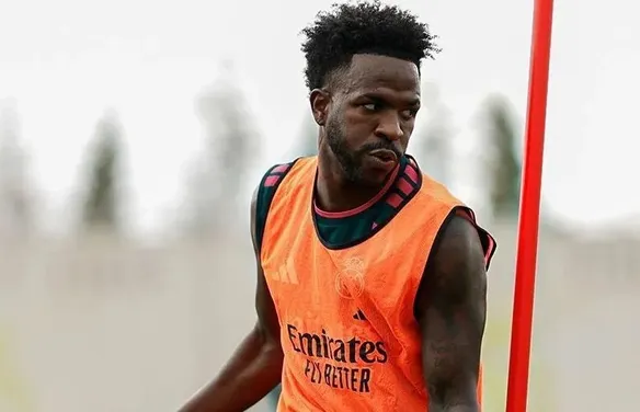 Vini Jr e Real Madrid  marcam encontro para renovar contrato