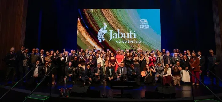 Os vencedores do prêmio Jabuti Acadêmico 2026
