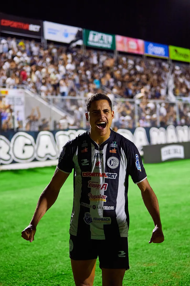 Alex Bruno marcou 23 gols em 33 jogos pelo ASA na temporada