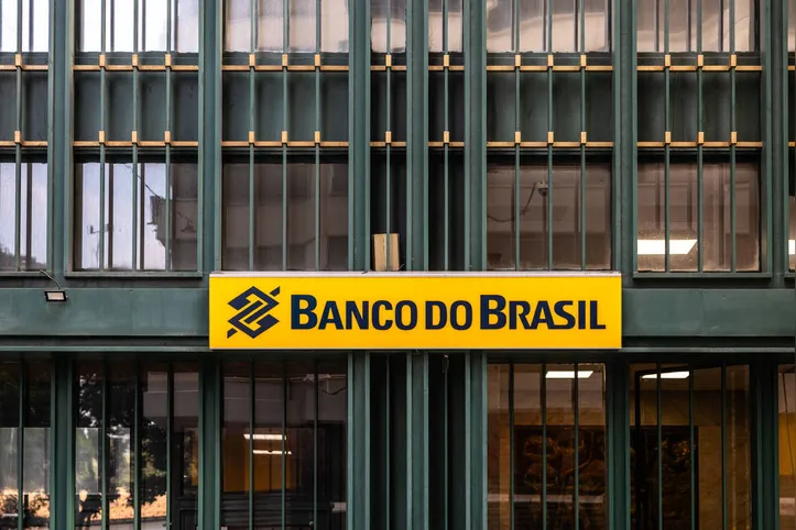 O processo de contratação não contou com tomada de preços de terceiros