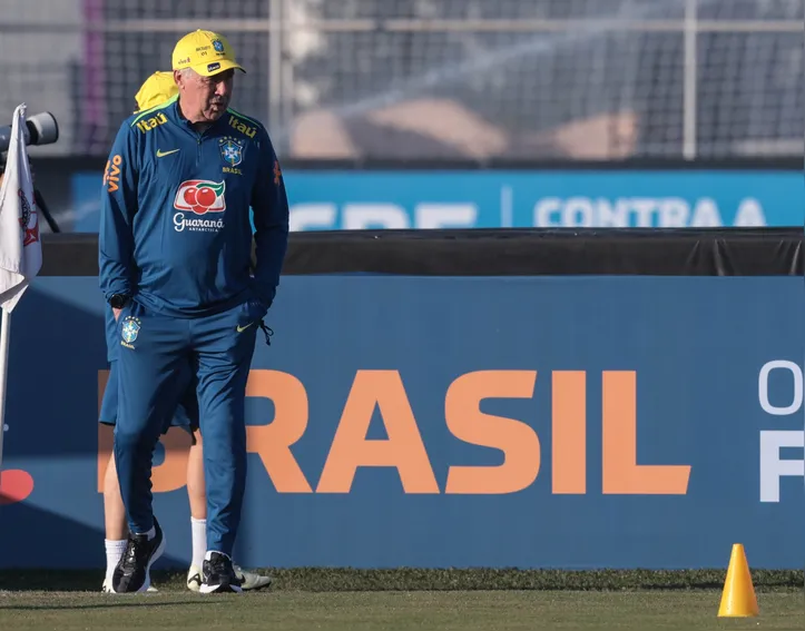 Carlo Ancelotti ganha mais tempo para treinar a equipe brasileira e disputar três amistosos