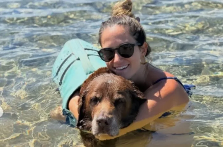 Camila é a tutora de Bono, que mora no Rio de Janeiro